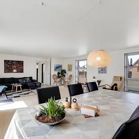 Helårshus Kun 350 M Fra Vesterhavet Sj1040 *