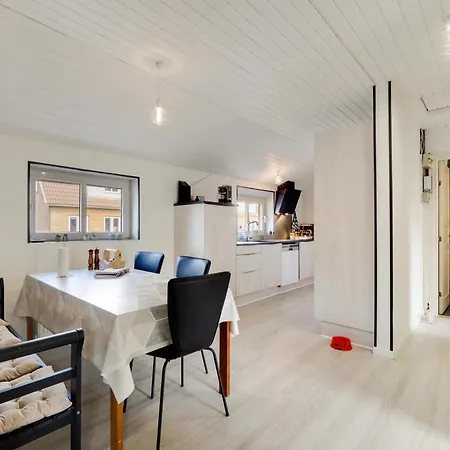 Helarshus Kun 350 M Fra Vesterhavet Sj1040 Thyborøn