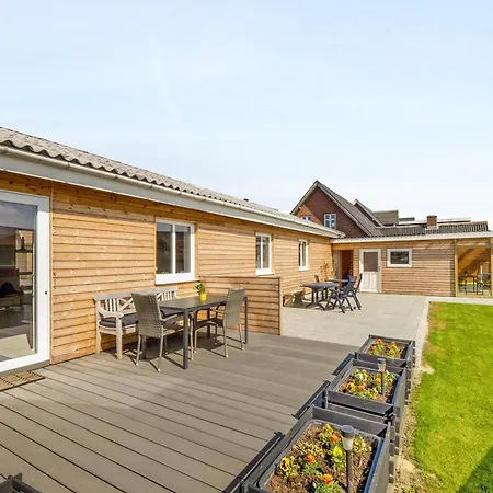 Helårshus Kun 350 M Fra Vesterhavet Sj1040 Feriehus